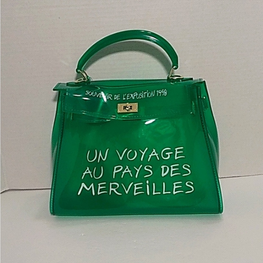 THE AKIRA Label Un Voyage Clear Purse 💚💚💚 used it twice.